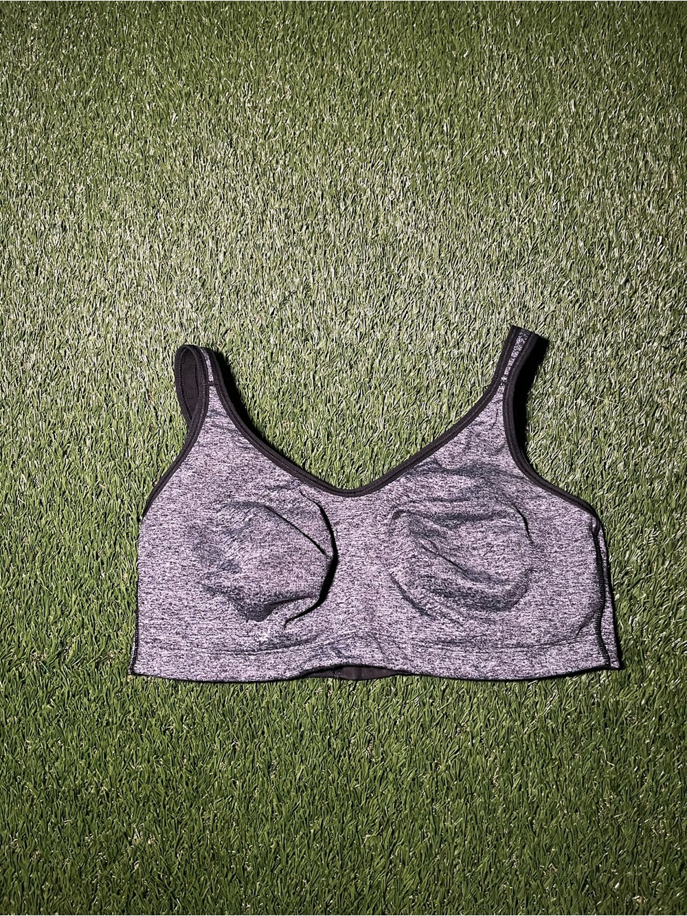 VS Sport Knockout Wireless Sports Bra in Heather Gray Size 36D